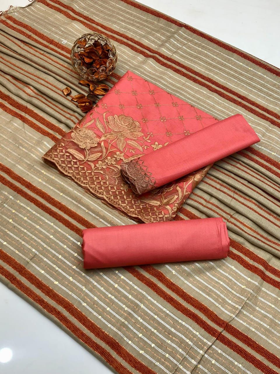 Dhanak Breeze Embroidery Dress| Girls Embroidery Dress| Winter Dress For Women| Velvet Border Duppata Dress| 2025 Winter Collection| Delivery Free 🆓