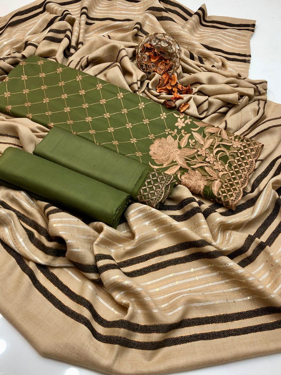 Dhanak Breeze Embroidery Dress| Girls Embroidery Dress| Winter Dress For Women| Velvet Border Duppata Dress| 2025 Winter Collection| Delivery Free 🆓