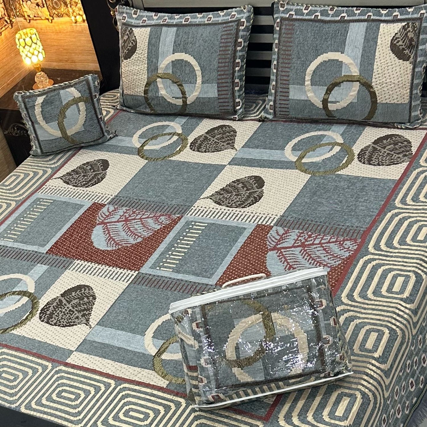 4Pc Velvet Jacquard King Size Bedsheet | Luxury Winter Bedsheet  | Jacquard King Size Bedsheet